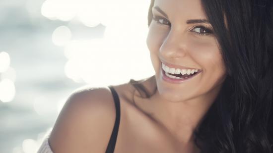 Kako negovati kožo z aknami in gubami